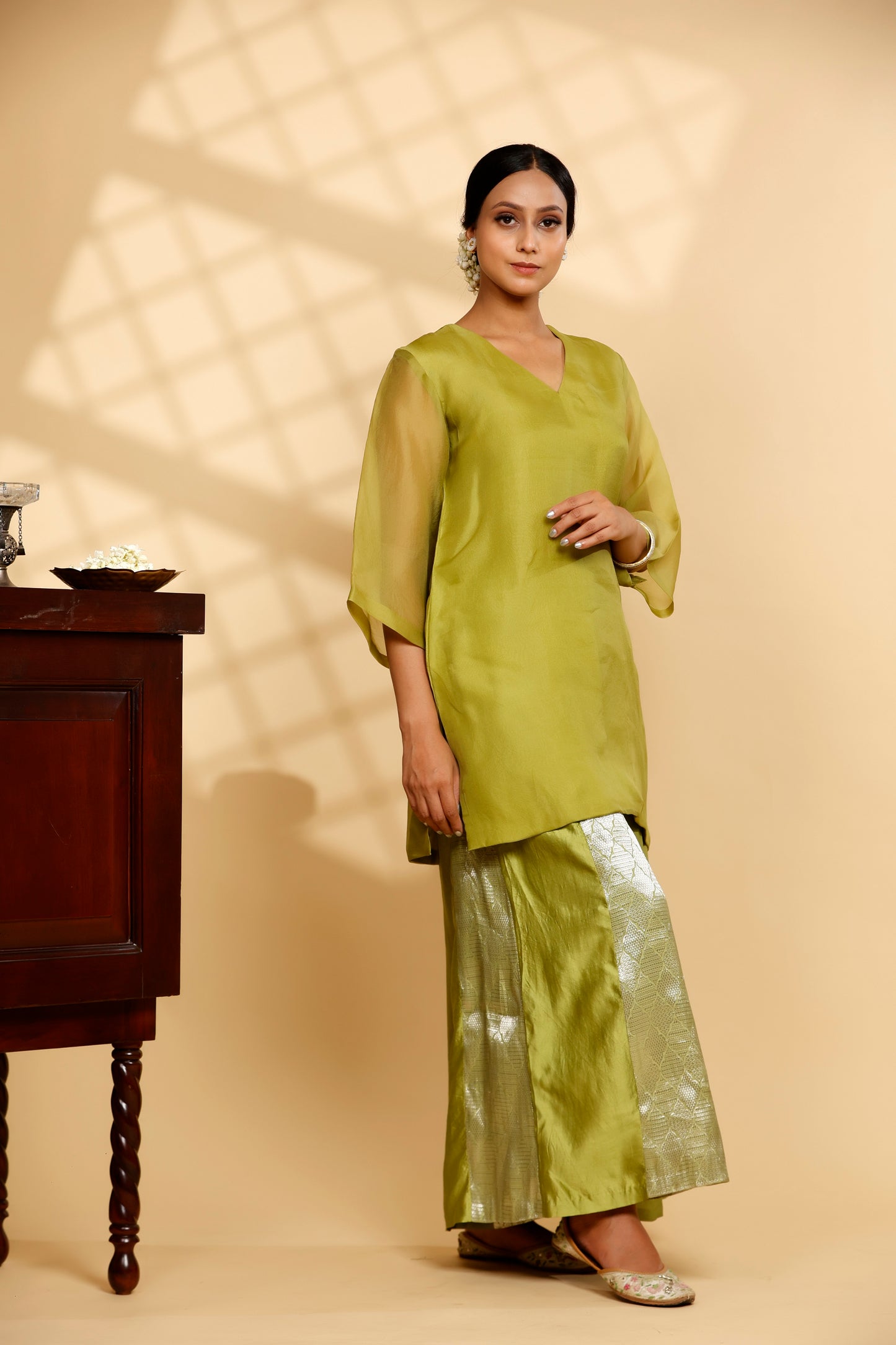 Sehej Green V-Neck Kurta Set