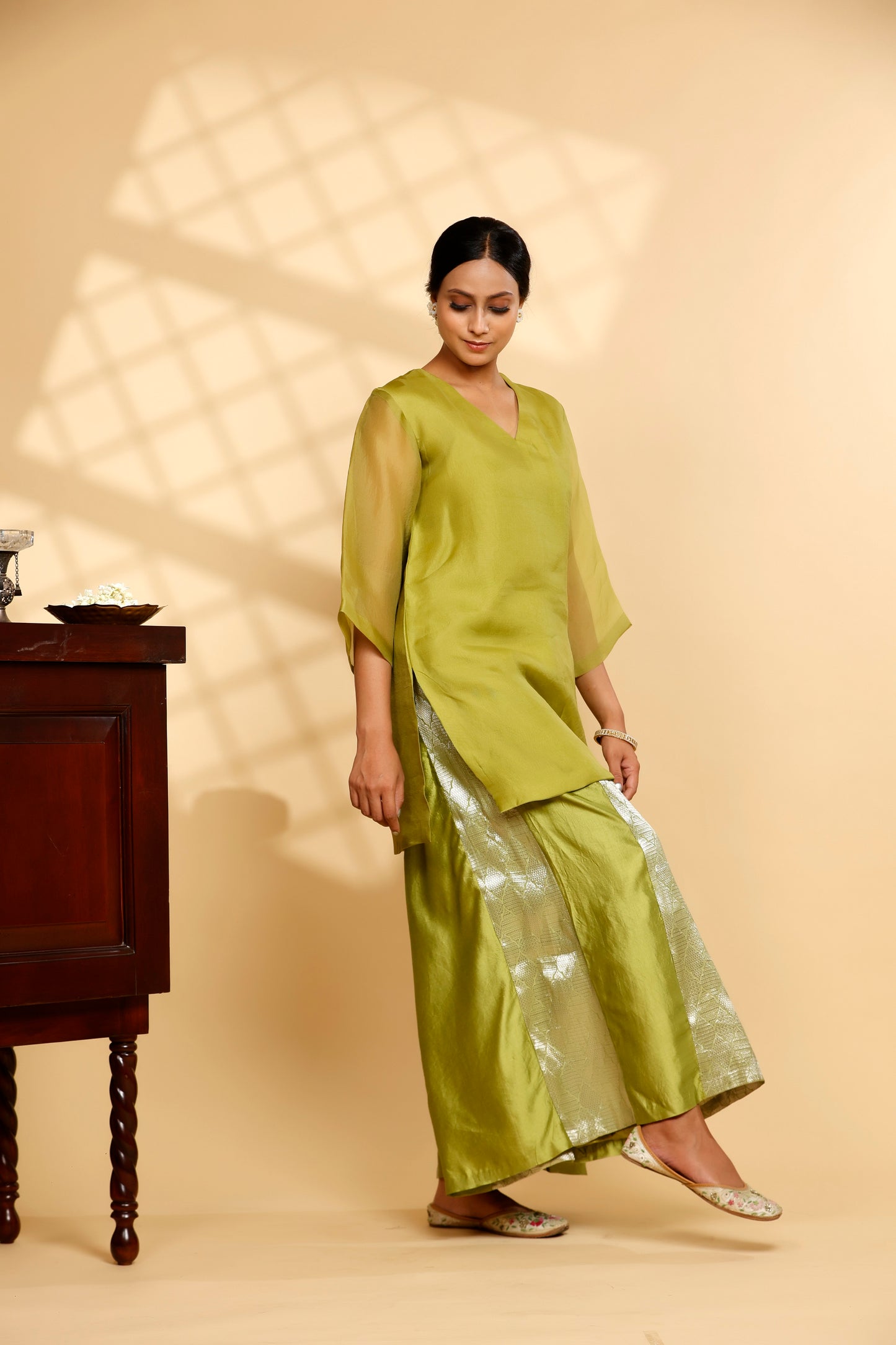 Sehej Green V-Neck Kurta Set
