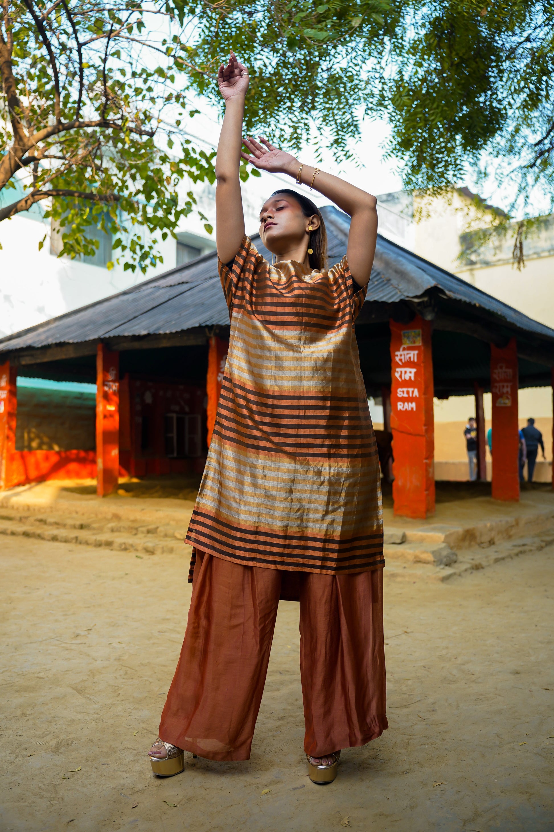 buy Drop Shoulder Kurta Set online