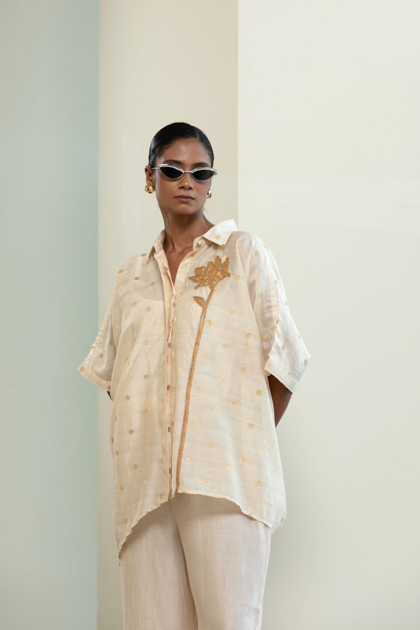 Asymmetrical Rose Shirt - Off-White
