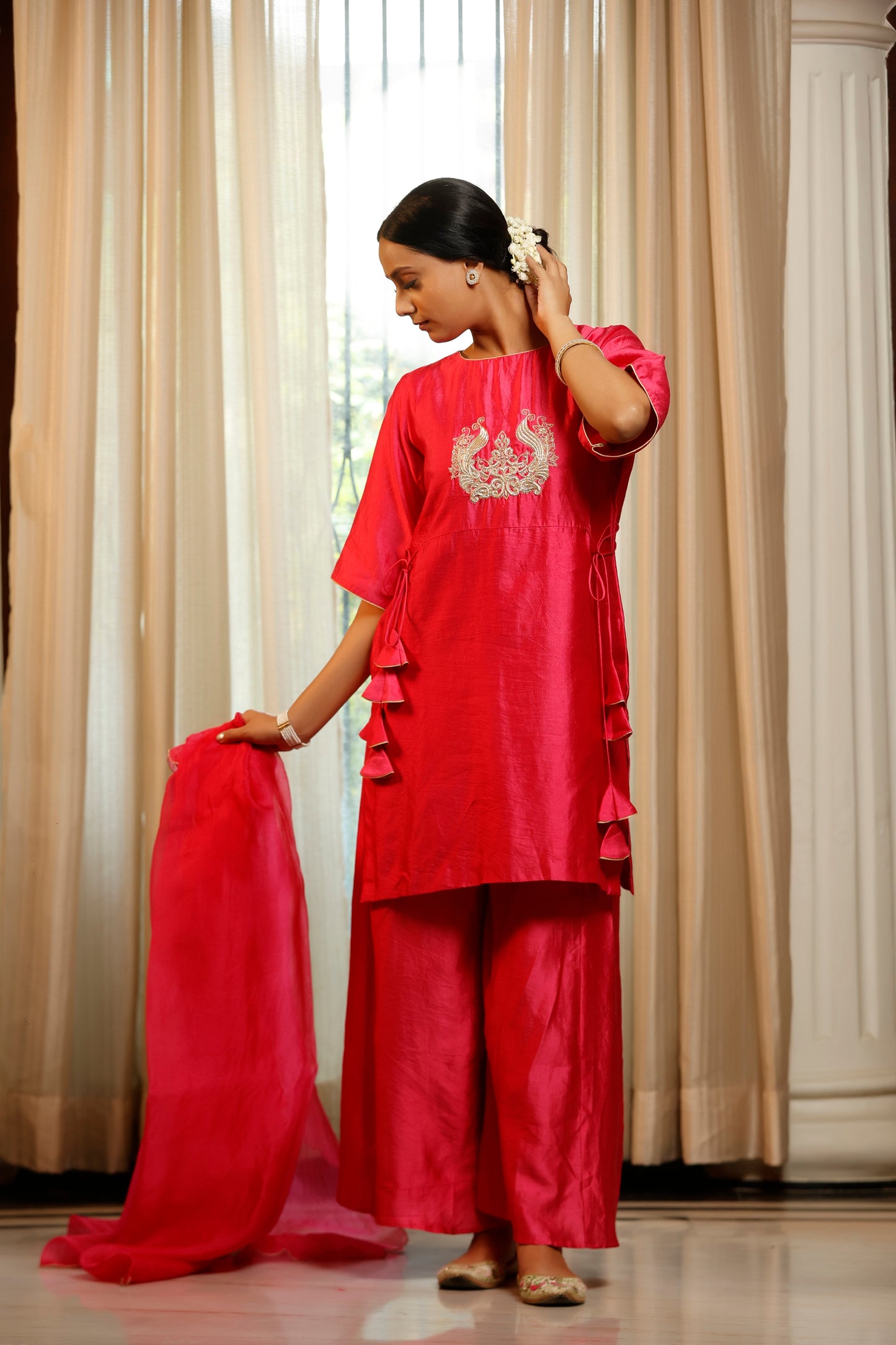 Noor Pink Dori Short Kurta Set