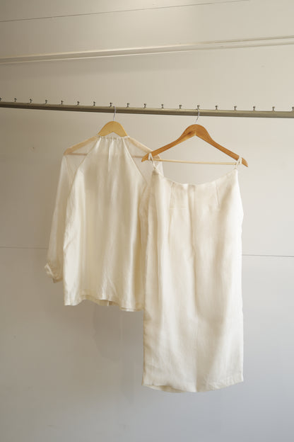 eeda ivory chiniya silk shirt, detail view of gold tissue patchwork edging and construction