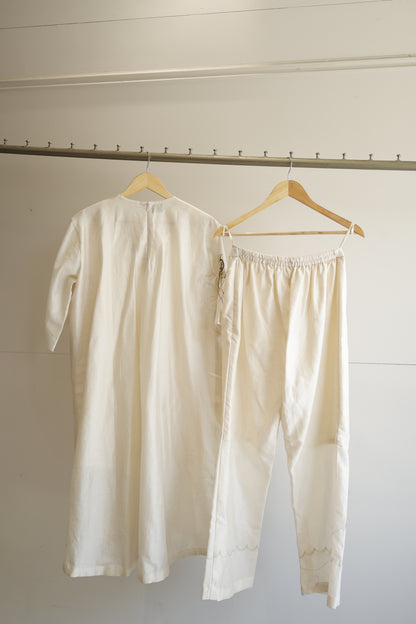 Tinka Silk Chanderi Gathered Kurta Set - Ivory