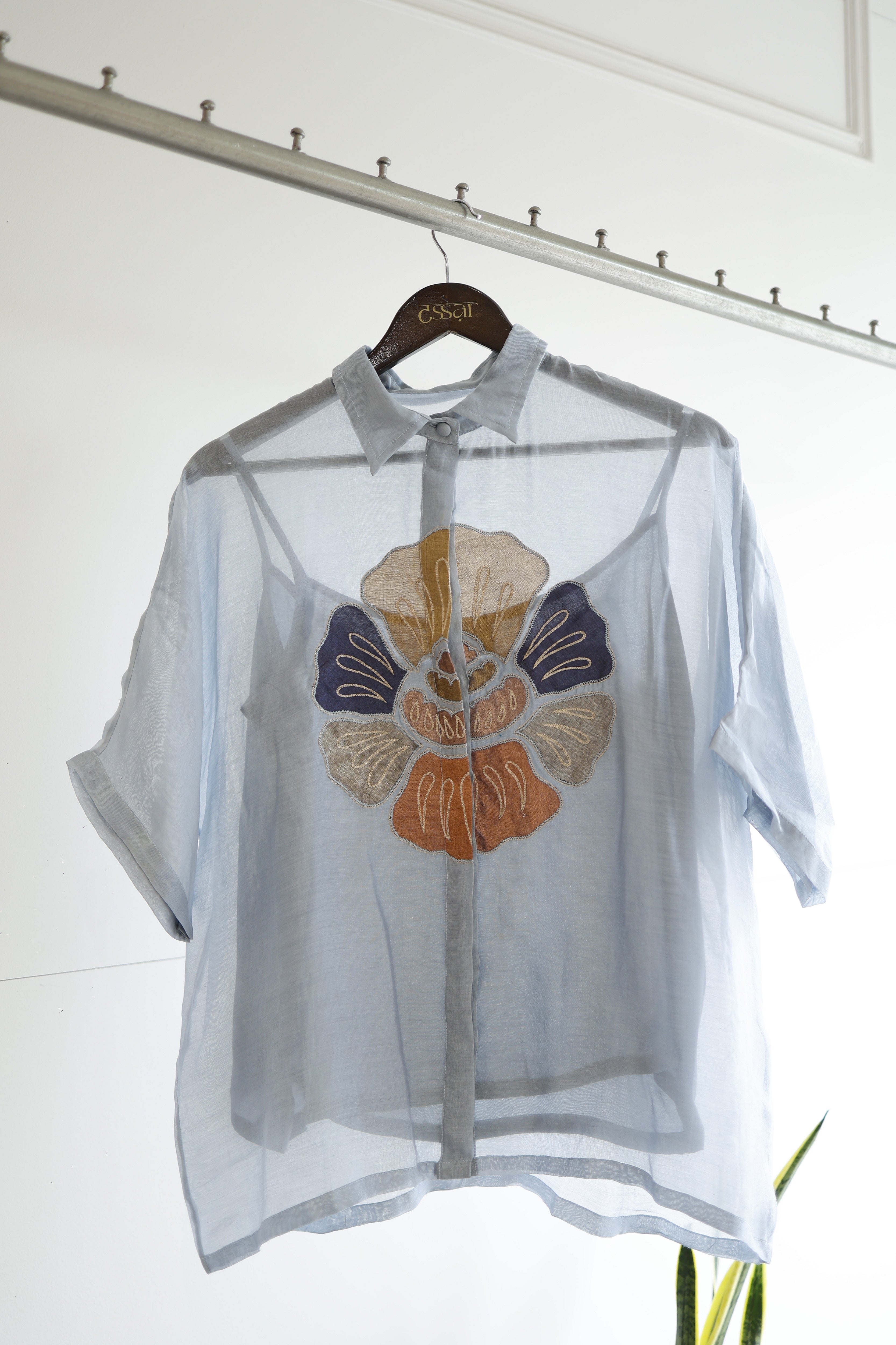 Eeda Pak EEDA ROUND PATCH SHIRT - BLUE – Eeda