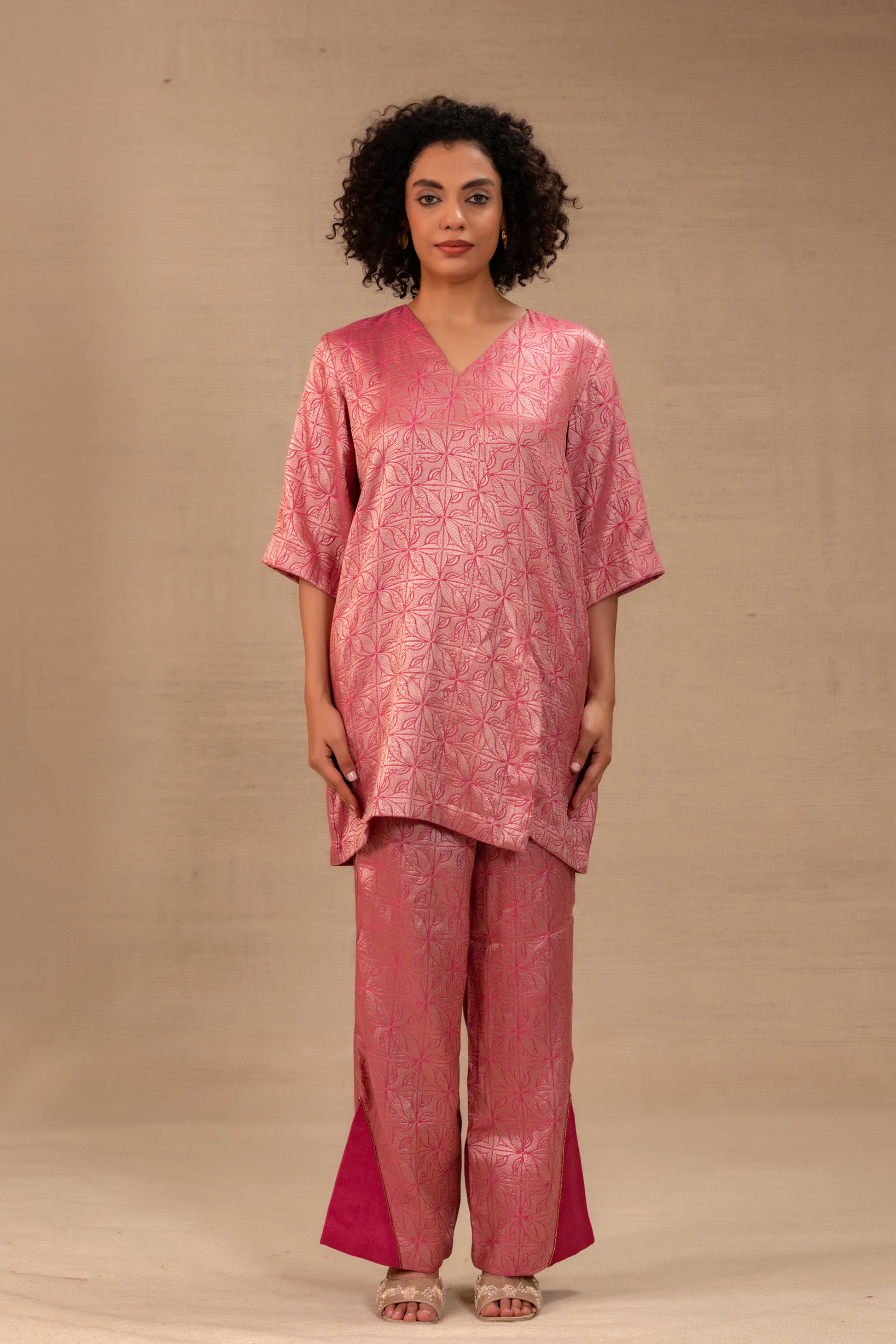 Pink brocade short kurta set with matching pants — Eeda Kinkhab