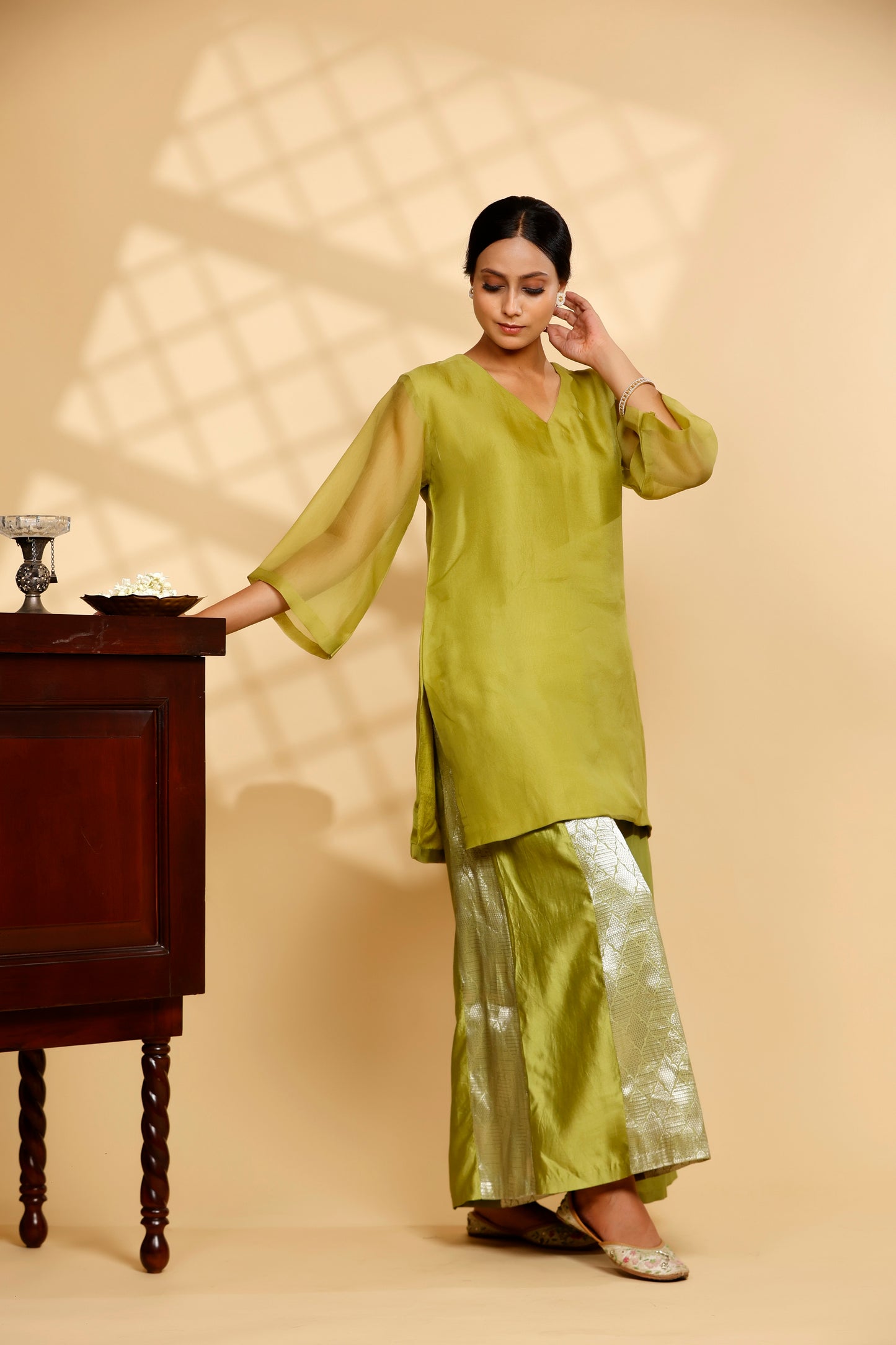 Sehej Green V-Neck Kurta Set