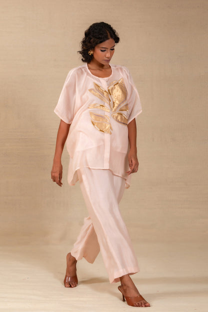 Pink Indo-western co-ord set in light Chanderi with gold appliqué handwork — Eeda Gulnaar