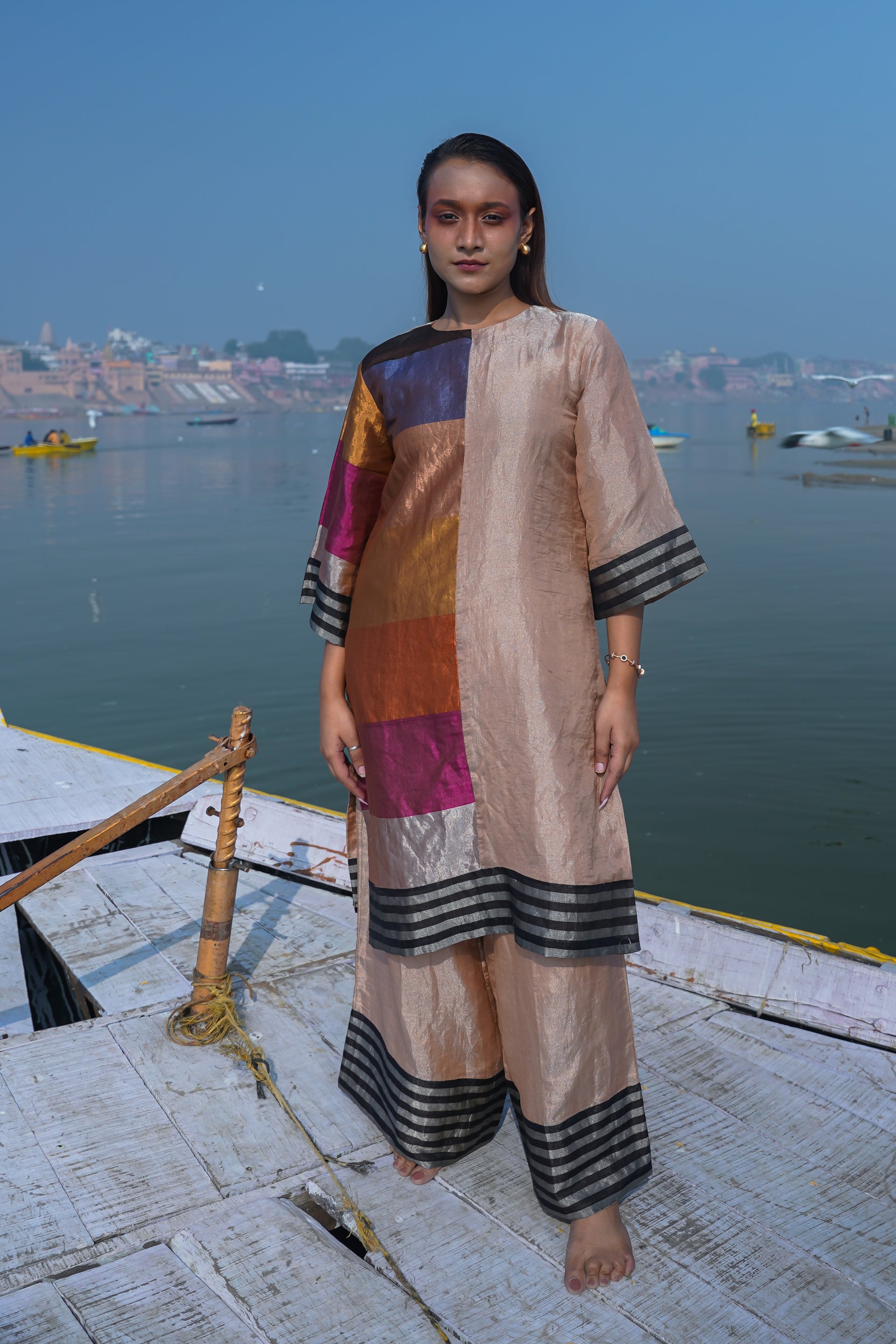 Dhun Zari Striped Patch Kurta Set-Multicolor