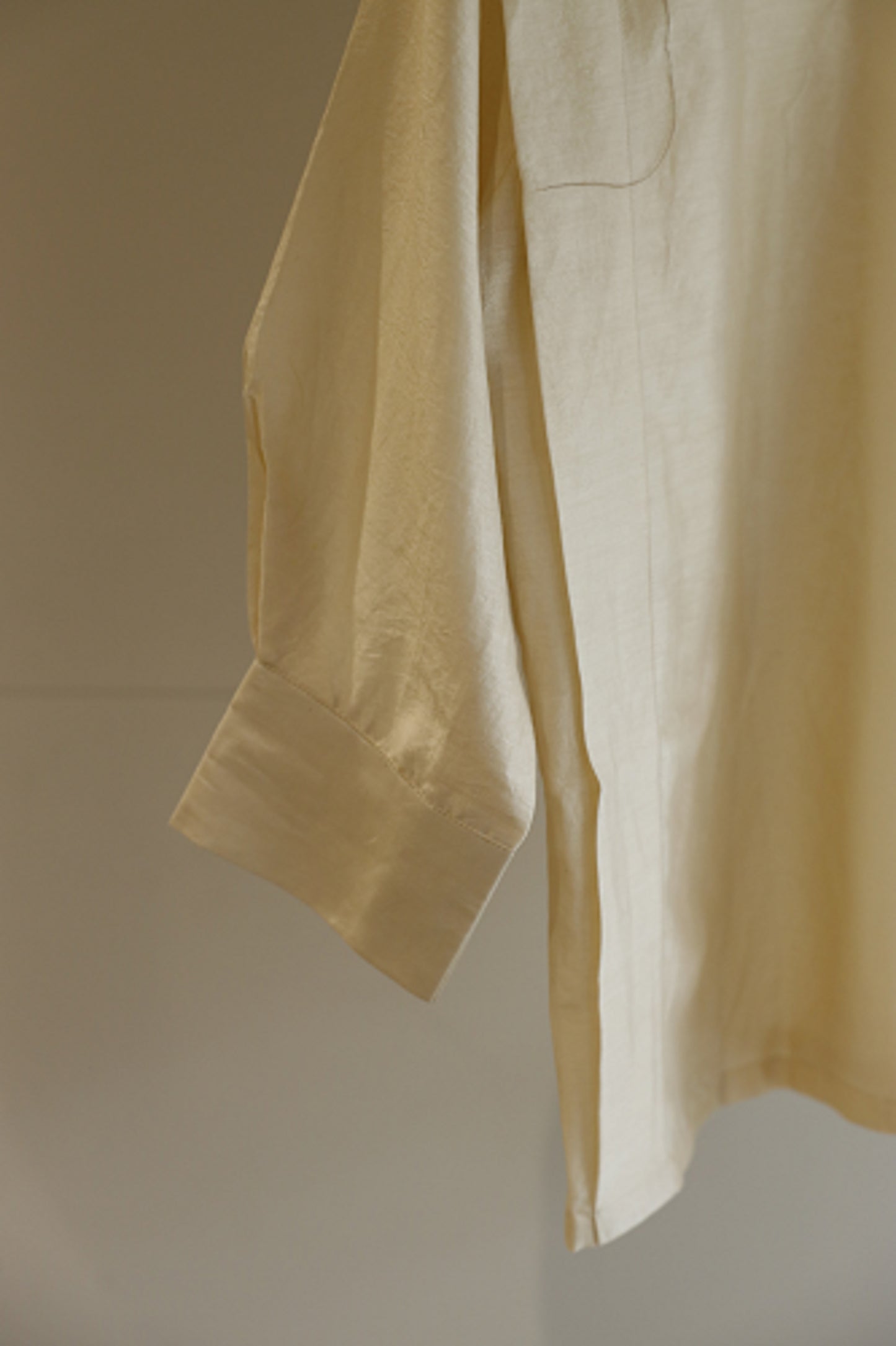 Silk Pleated Shirt - Off-White