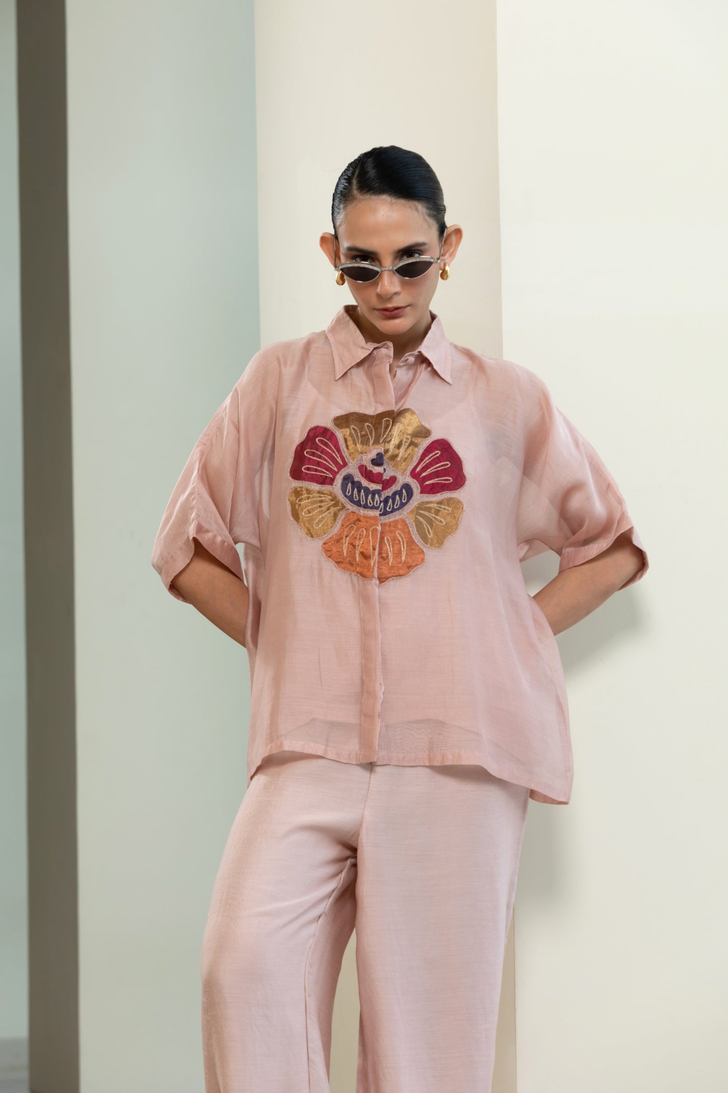 Eeda Round Patch Shirt - Pink