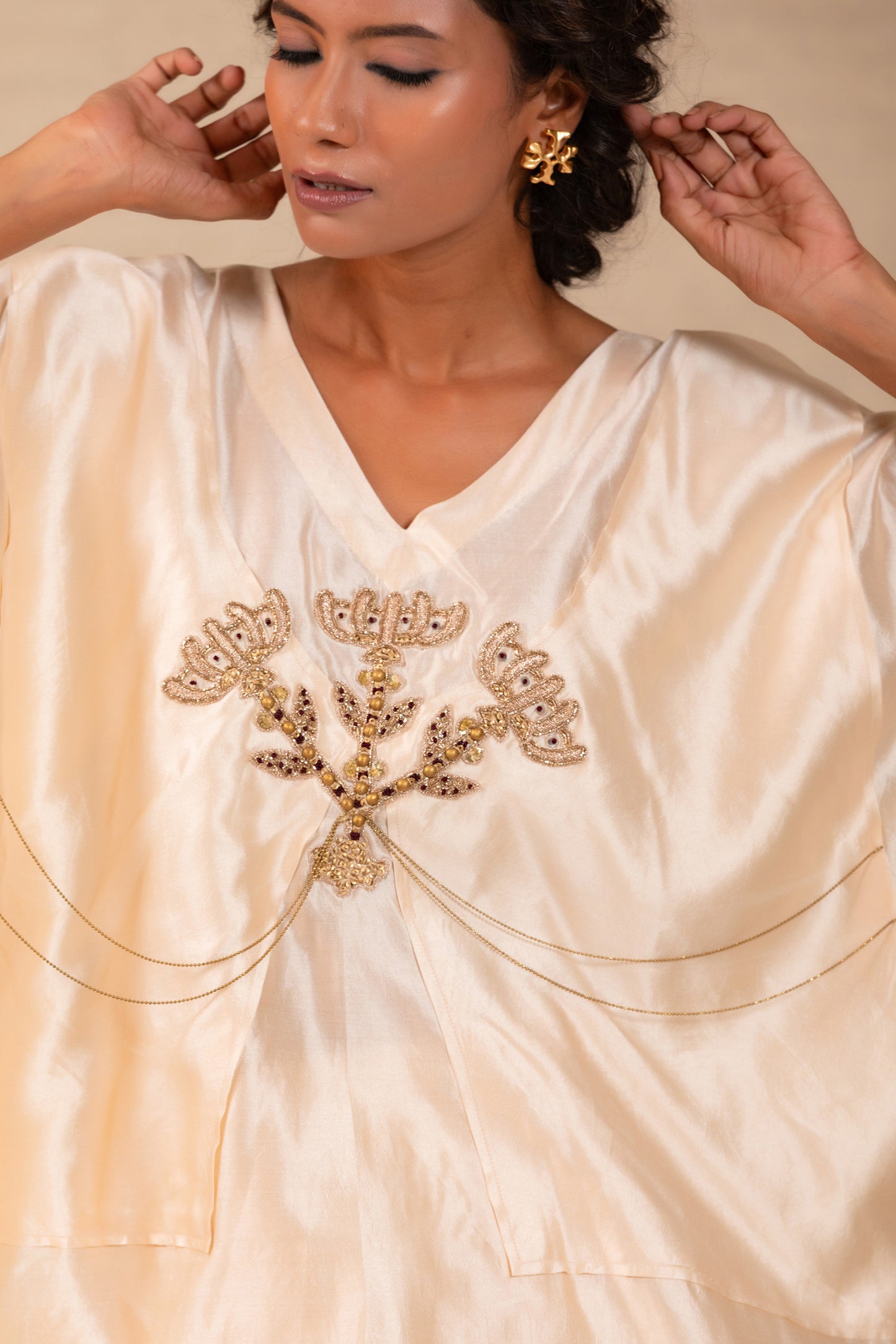 Silsila Silk Folk Motif Kurta Set - Ivory