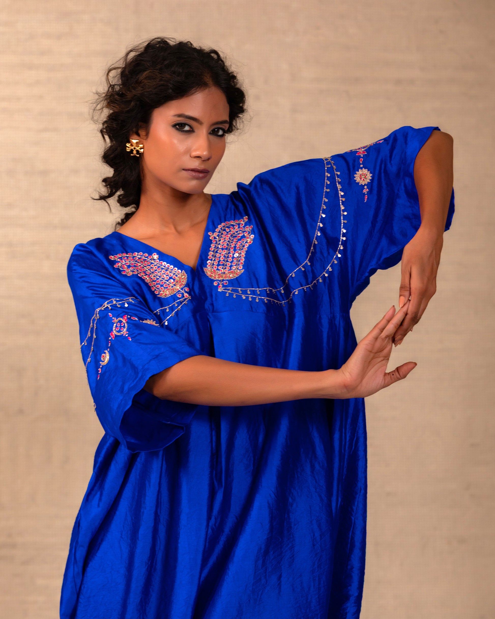 Model in an blue paisley kaftan set with side cowls and silk pants — Eeda Silsila