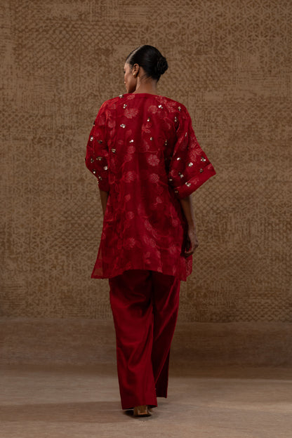 Taral Applique Kurta Set - Red