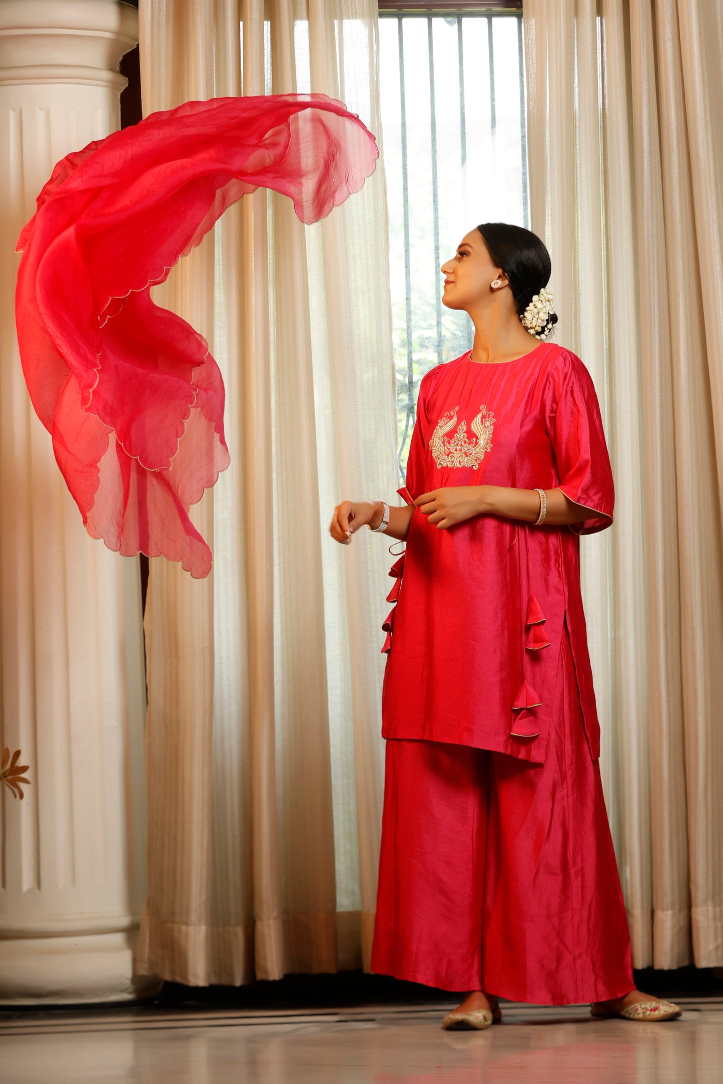 Noor Pink Dori Short Kurta Set
